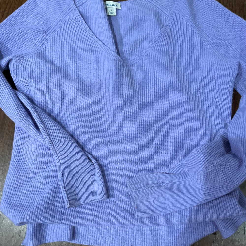 Cashmere periwinkle small Sundance sweater vneck